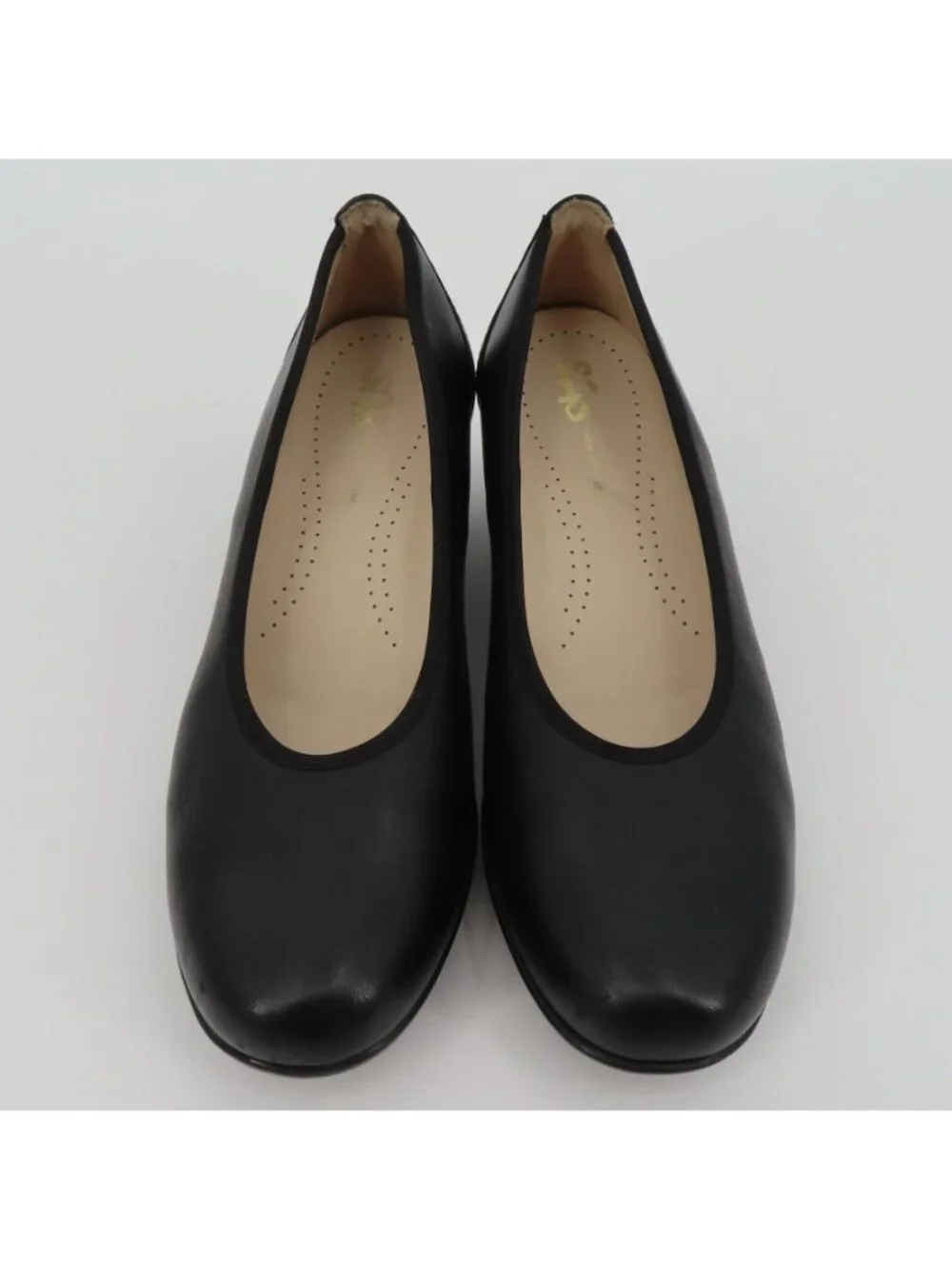 SAS MILANO Women 8.5 M Black Leather Round Toe Heels Pumps Shoes Made in USA